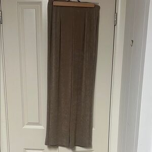 Chico's Light Brown Travelers Pants Chicos Size 1, Size 8-10 or Medium
